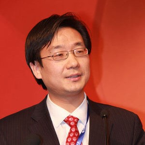 杨东.jpg