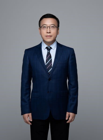 杨睿.jpg