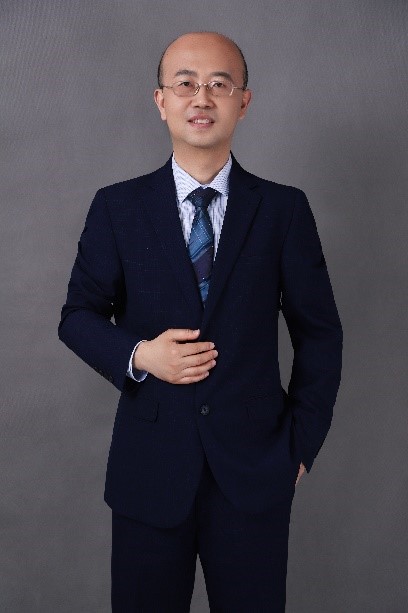 王磊.jpg