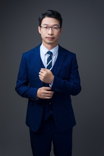 王安辉.jpg