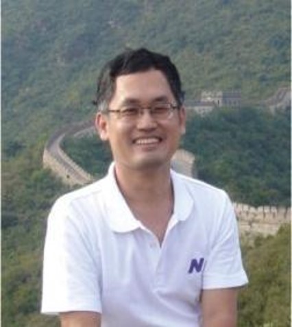 黄崇铭.jpg