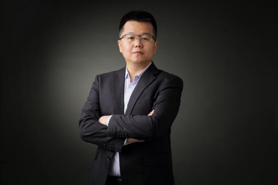 郑晓旭.jpg