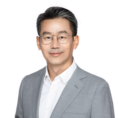 鲍臻炜.jpg