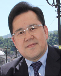 江瑞平.jpg