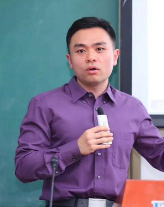 李东旭.jpg