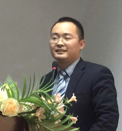 任继飞.jpg