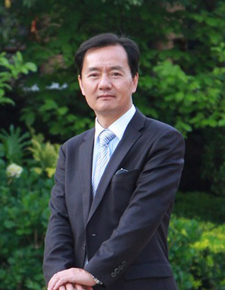 鄢显俊.jpg