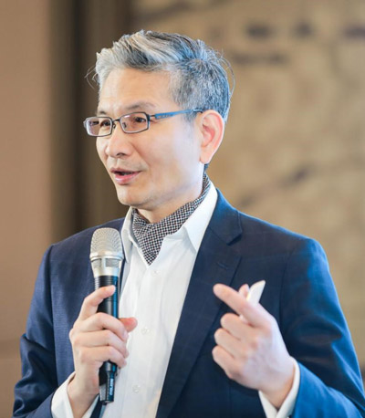 黄力泓.jpg