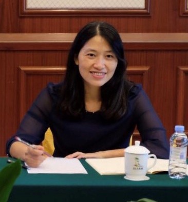 张咏莲.jpg