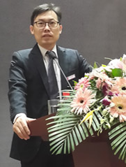 熊友君.jpg