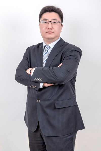 赵毅.jpg