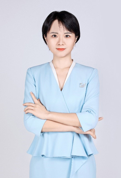 纪菲.jpg