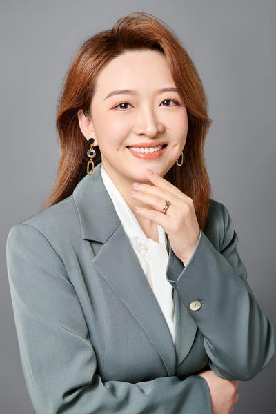 李凤.jpg
