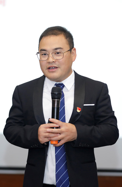 刘腾飞老师