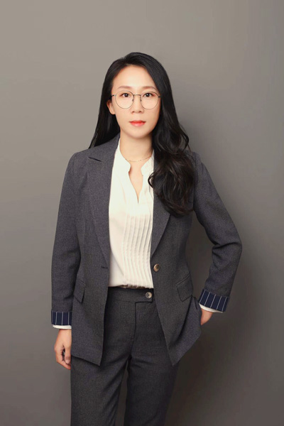 胡晓妃.jpg