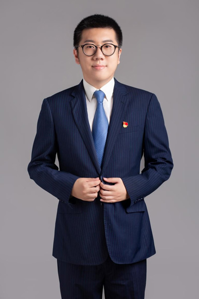 霍子铭.jpg