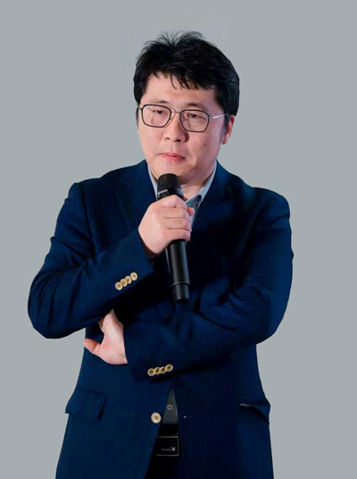 武鹏.jpg
