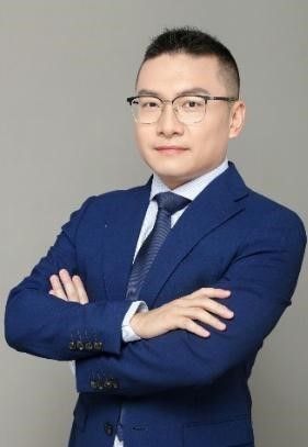 刘晨.jpg