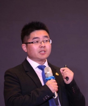 王梓名老师